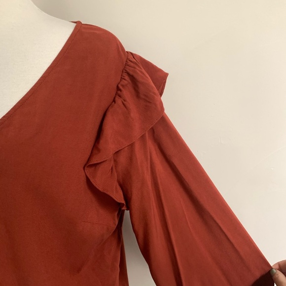 Universal Threads▪️Rust Ruffle Sleeves‎ Blouse. M - Picture 5 of 14